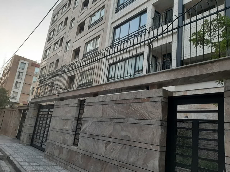 حفاظ نرده دیواری کنگره آبشاری ارتفاع 150 سانتی متر و 120 مشکی رنگ کوره ای